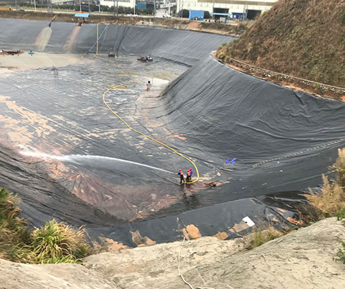 阆中废水池清理
